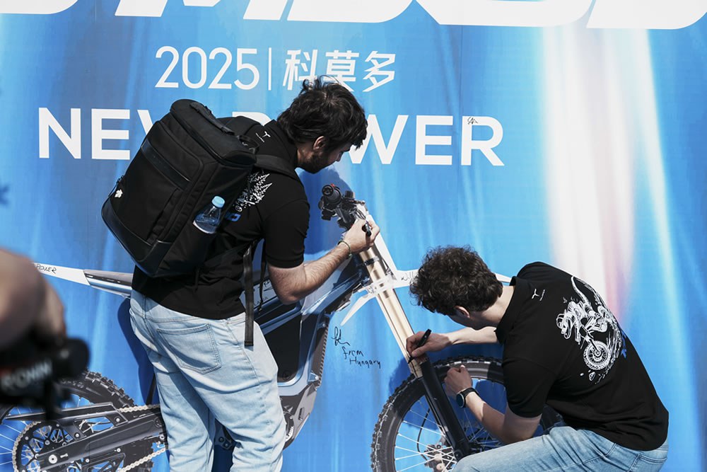 Talaria Komodo MX6 - Image 3